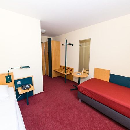 Akzent Parkhotel Trebbin Екстериор снимка