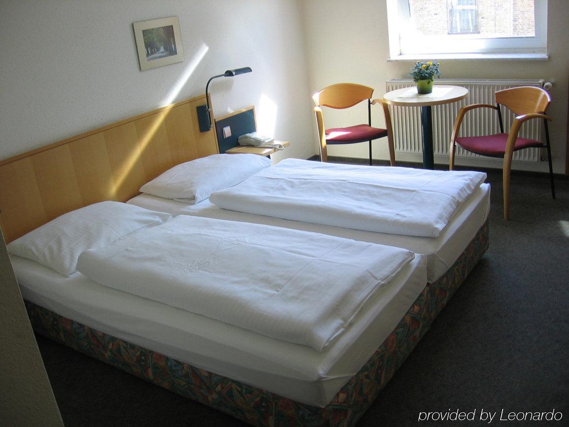Akzent Parkhotel Trebbin Екстериор снимка