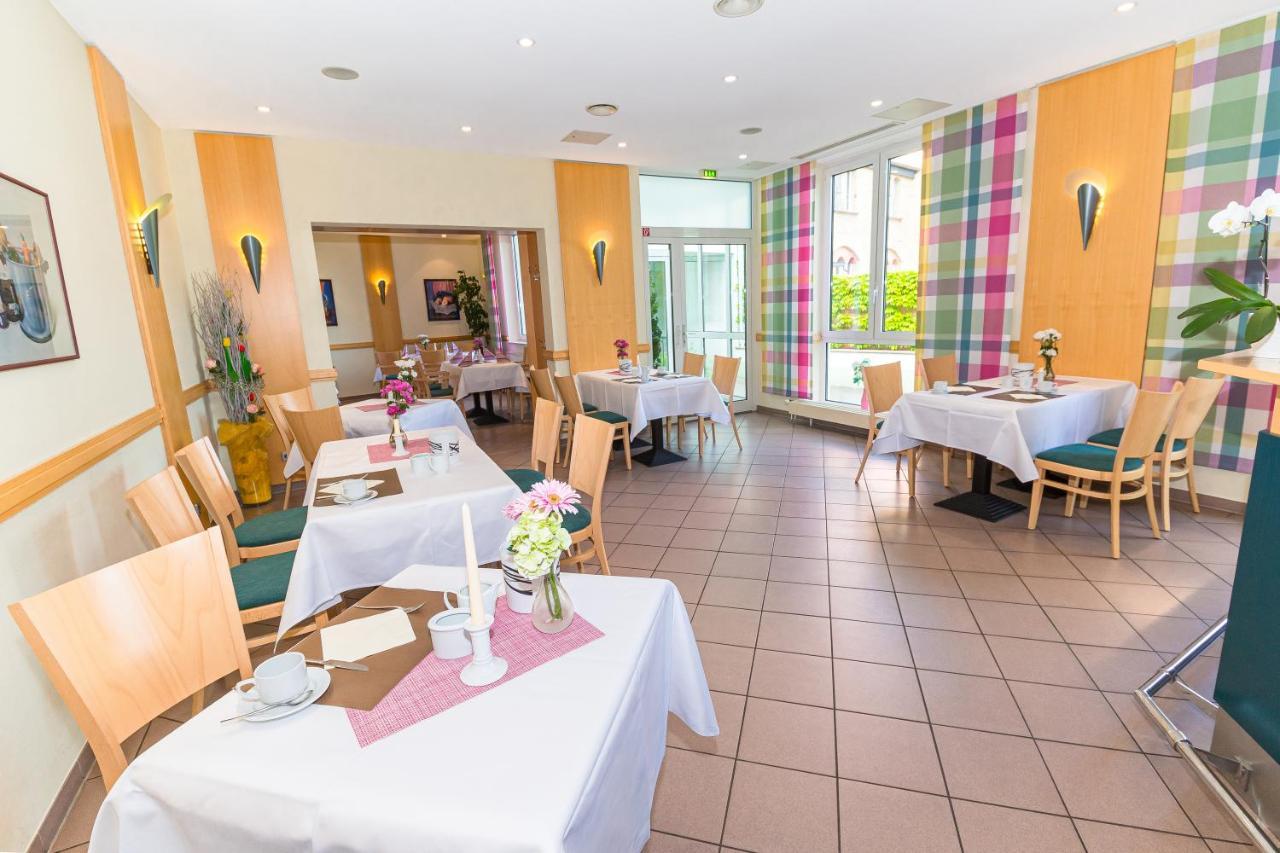 Akzent Parkhotel Trebbin Екстериор снимка