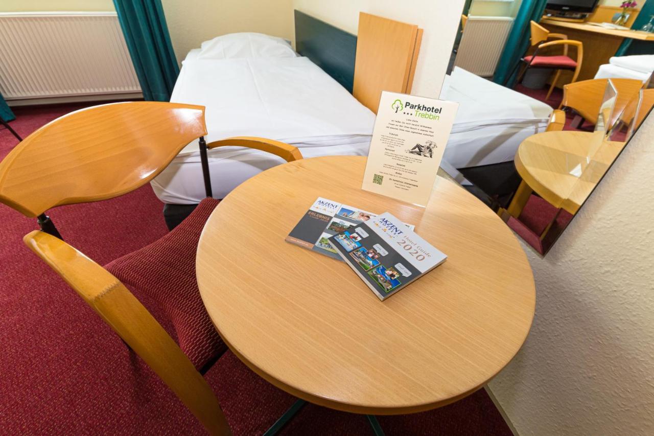 Akzent Parkhotel Trebbin Екстериор снимка
