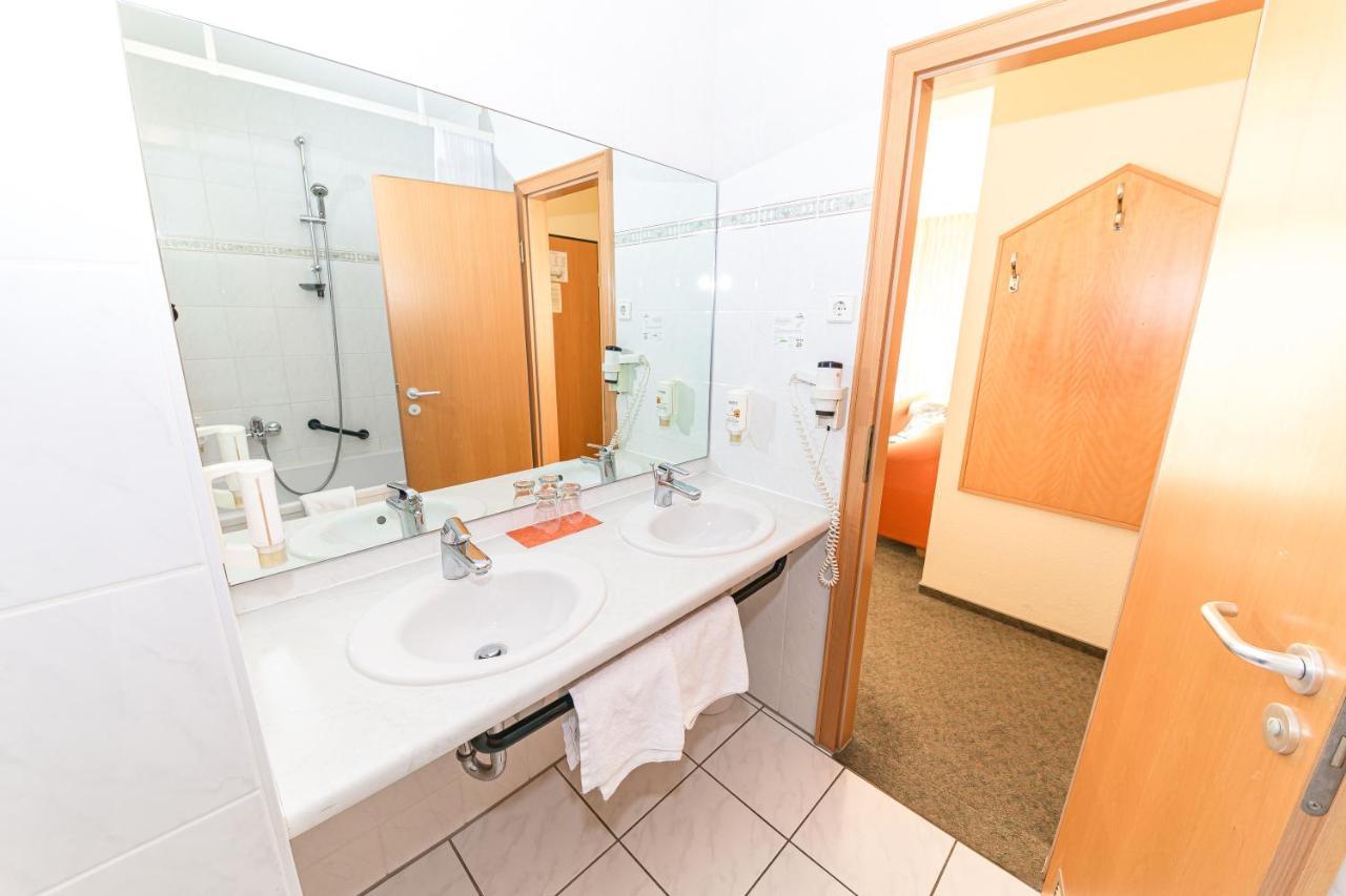 Akzent Parkhotel Trebbin Екстериор снимка