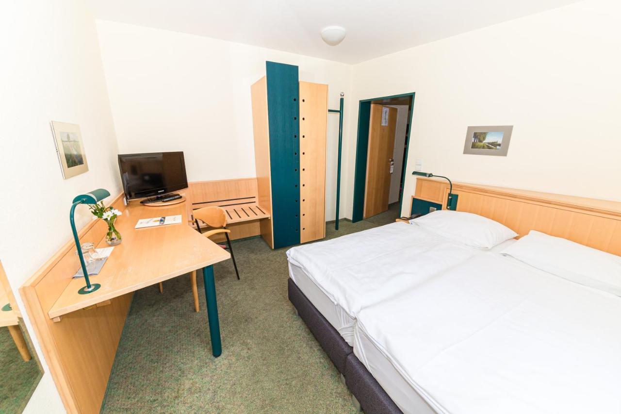 Akzent Parkhotel Trebbin Екстериор снимка