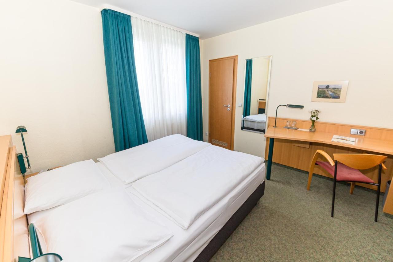 Akzent Parkhotel Trebbin Екстериор снимка