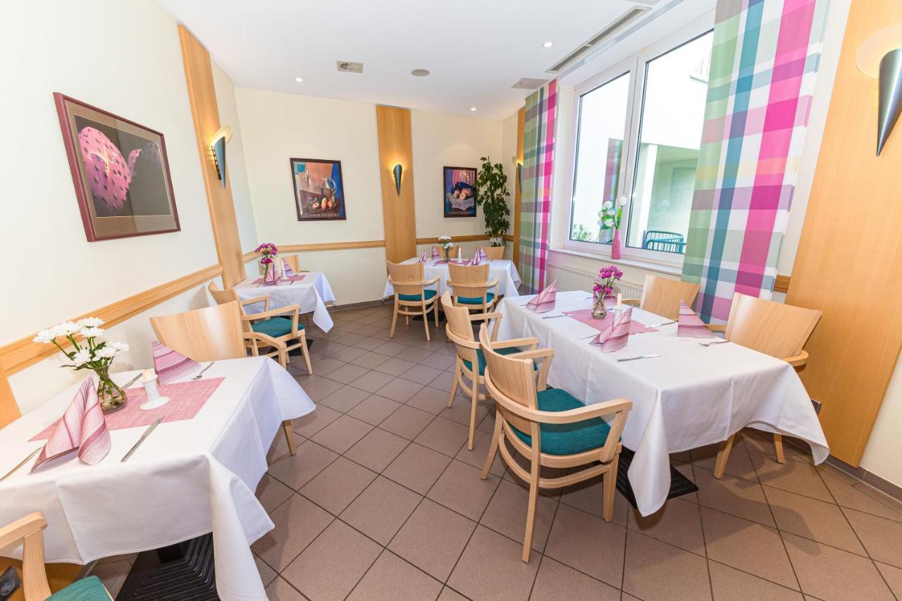 Akzent Parkhotel Trebbin Екстериор снимка